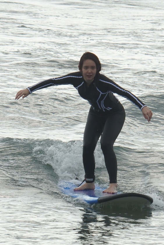 Surfing moment 4
