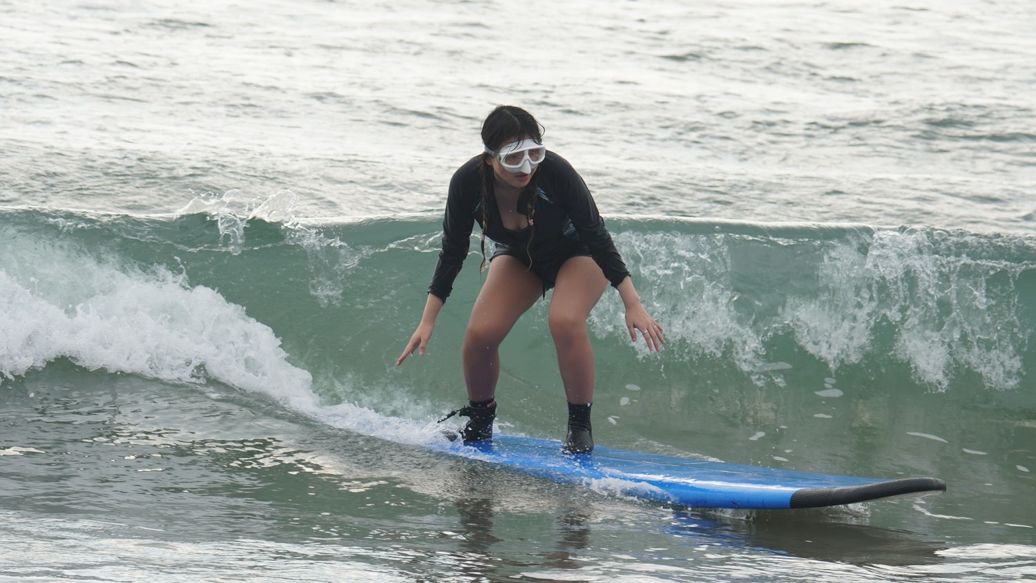 Surfing moment 5